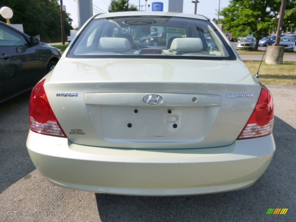 2004 Elantra GLS Sedan - Sea Shell Green / Beige photo #3