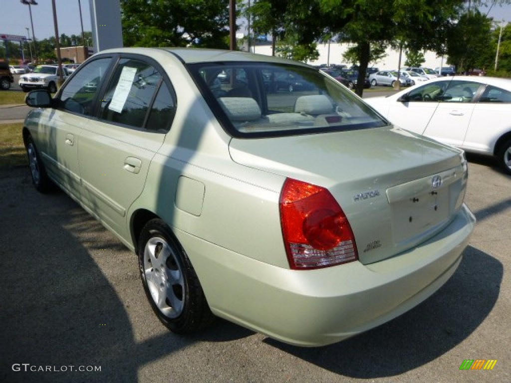 2004 Elantra GLS Sedan - Sea Shell Green / Beige photo #4