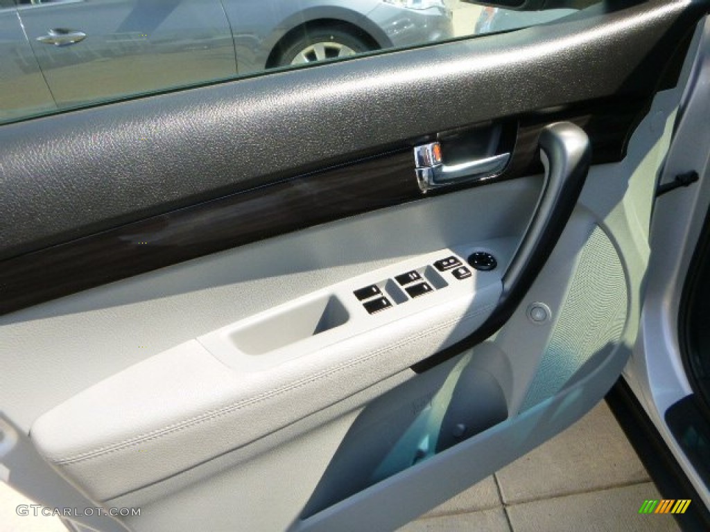 2012 Sorento LX AWD - Titanium Silver / Gray photo #19