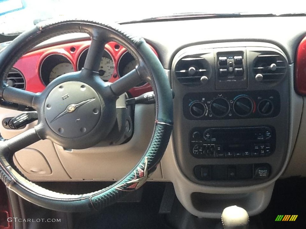 2001 Chrysler PT Cruiser Standard PT Cruiser Model Dashboard Photos