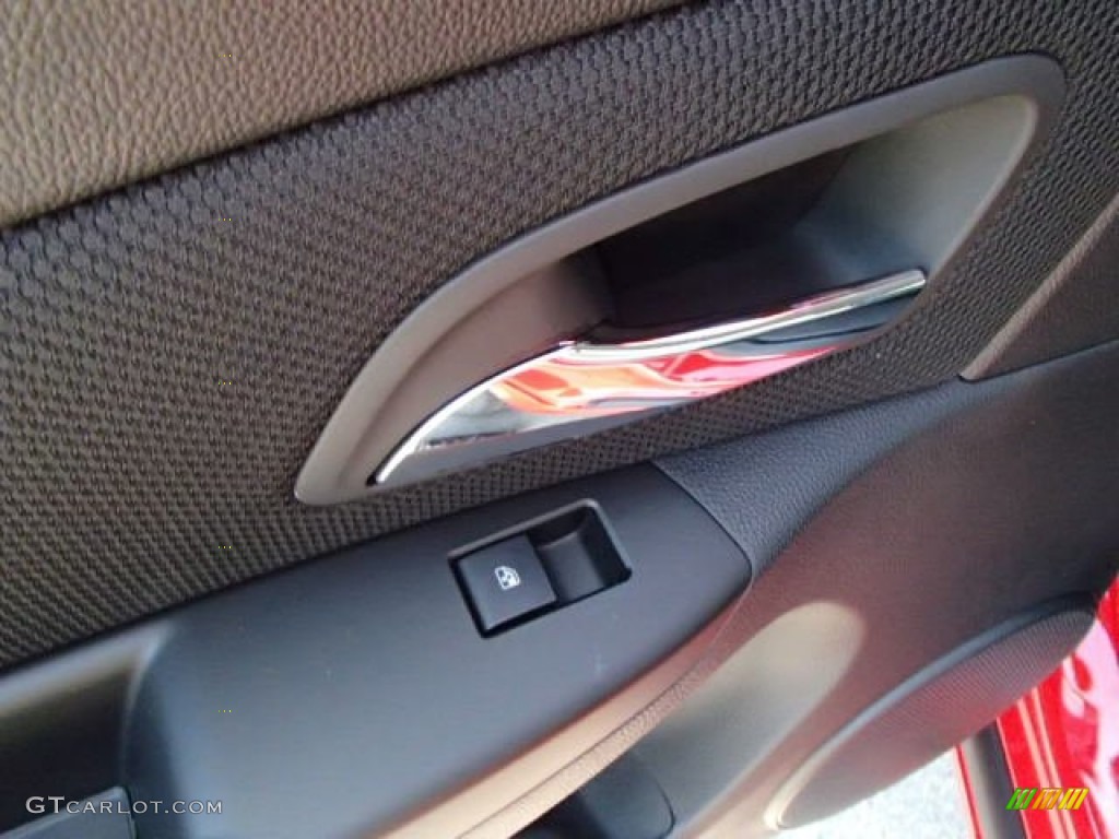 2014 Cruze LT - Red Hot / Jet Black photo #13