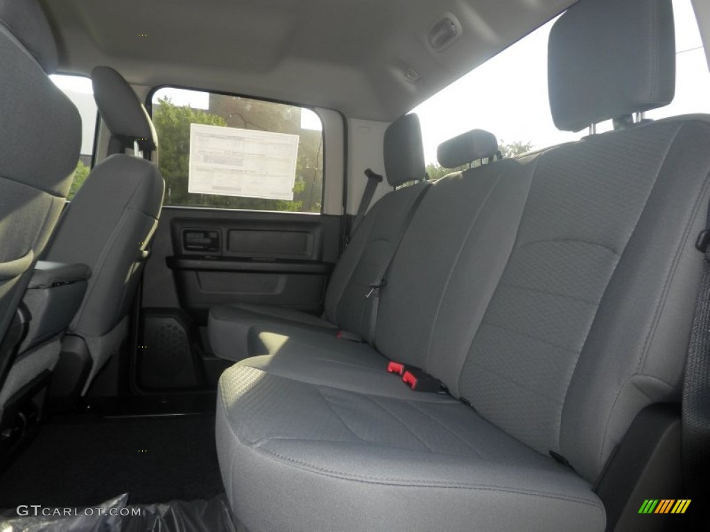 2014 Ram 1500 Express Crew Cab 4x4 Rear Seat Photo #84889335