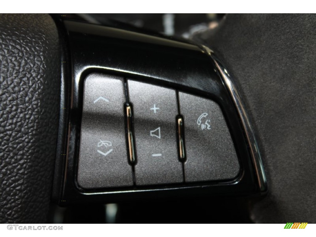 2010 Cadillac CTS -V Sedan Controls Photo #84889790