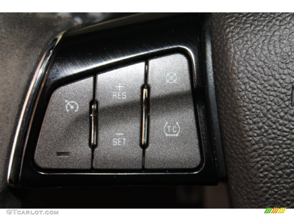 2010 Cadillac CTS -V Sedan Controls Photo #84889811