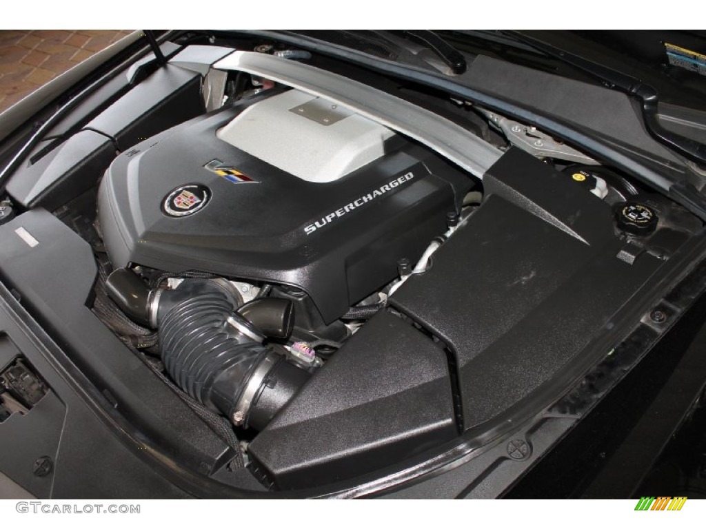 2010 Cadillac CTS -V Sedan Engine Photos