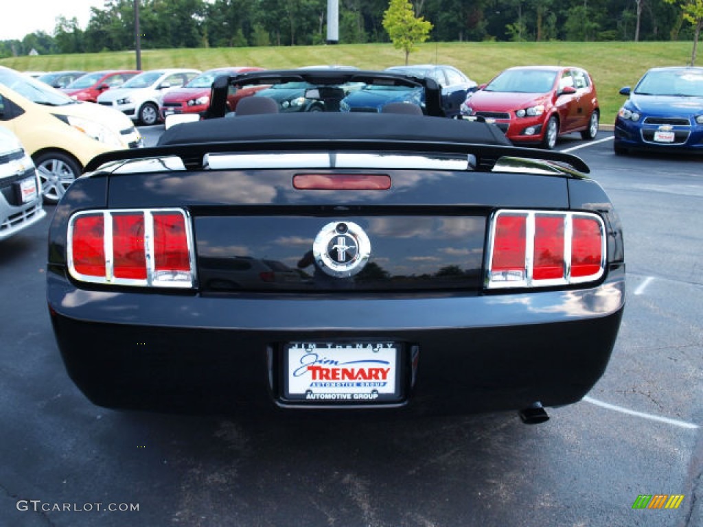 2007 Mustang V6 Deluxe Convertible - Black / Dark Charcoal photo #7