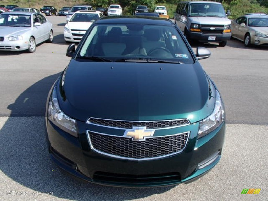 2014 Cruze LS - Rainforest Green Metallic / Jet Black/Medium Titanium photo #3