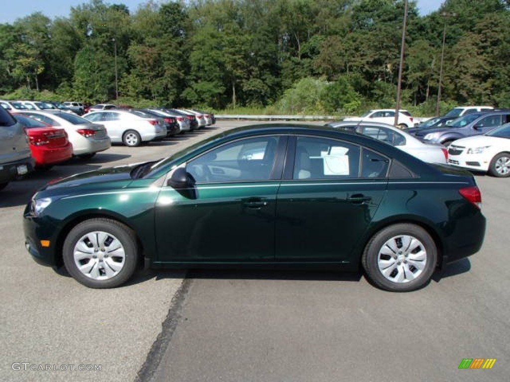 2014 Cruze LS - Rainforest Green Metallic / Jet Black/Medium Titanium photo #5