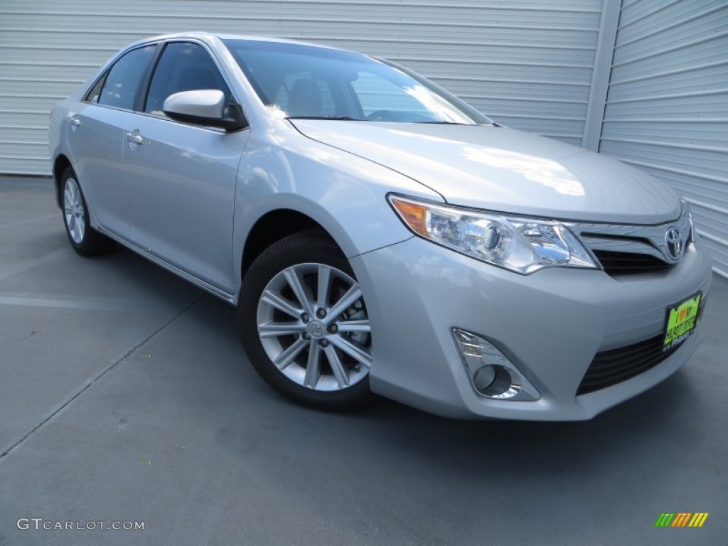 2013 Camry XLE - Classic Silver Metallic / Ash photo #2