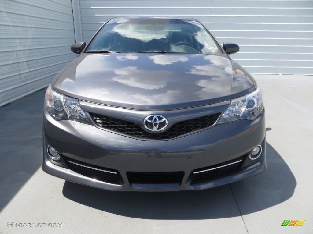 2013 Camry SE - Magnetic Gray Metallic / Black photo #8