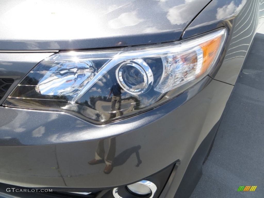2013 Camry SE - Magnetic Gray Metallic / Black photo #9