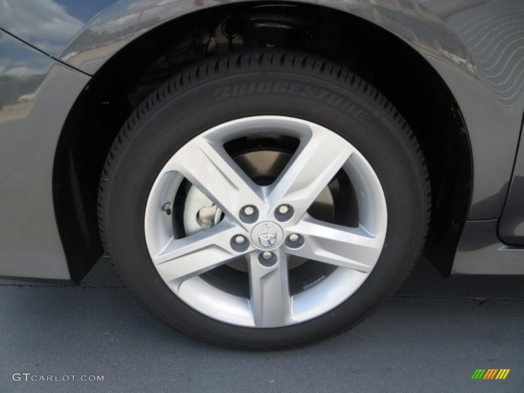 2013 Camry SE - Magnetic Gray Metallic / Black photo #11