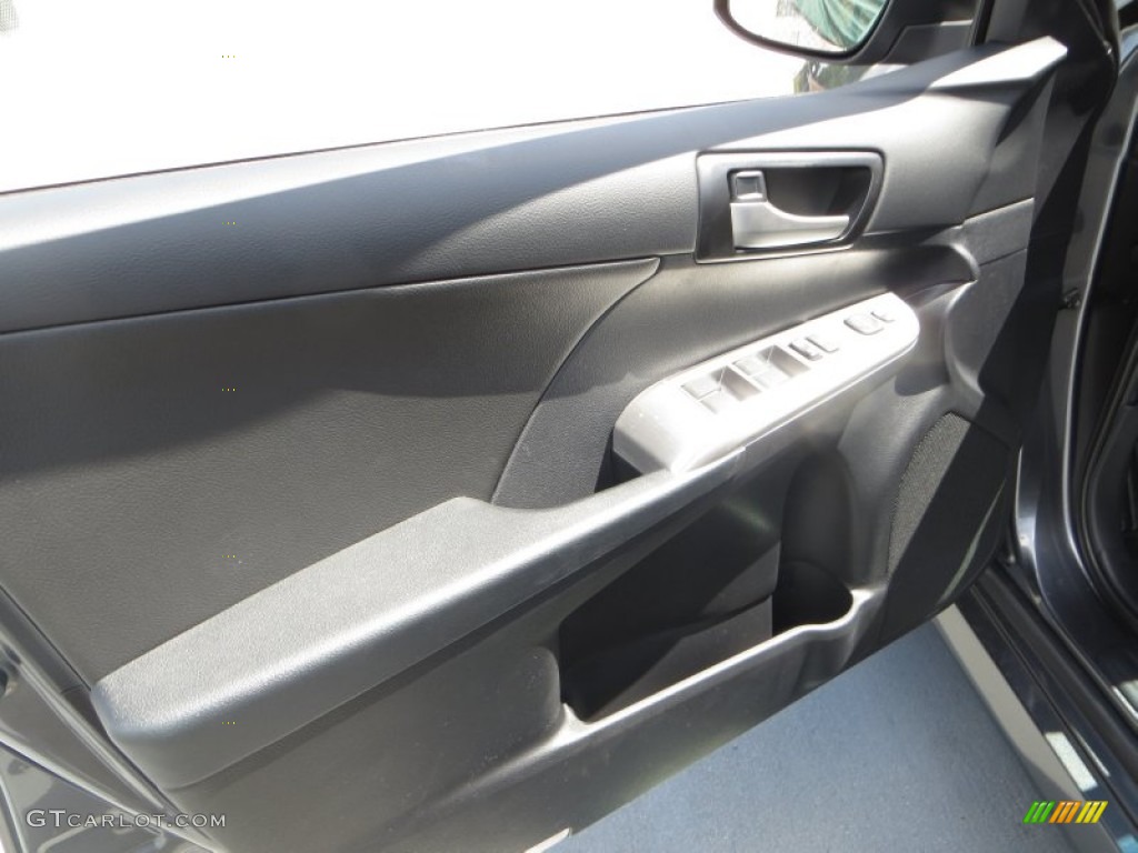 2013 Camry SE - Magnetic Gray Metallic / Black photo #23