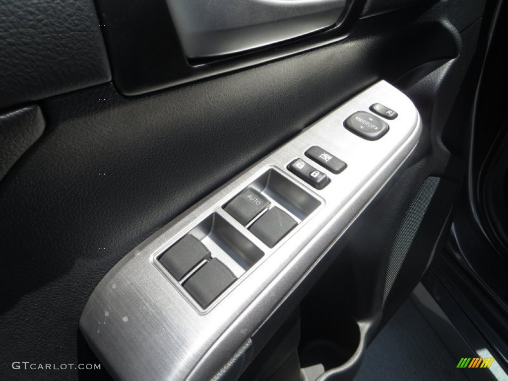 2013 Camry SE - Magnetic Gray Metallic / Black photo #24