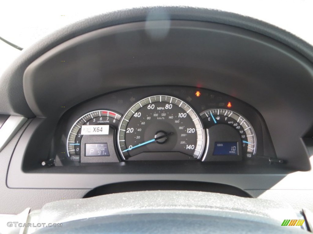2013 Camry SE - Magnetic Gray Metallic / Black photo #34