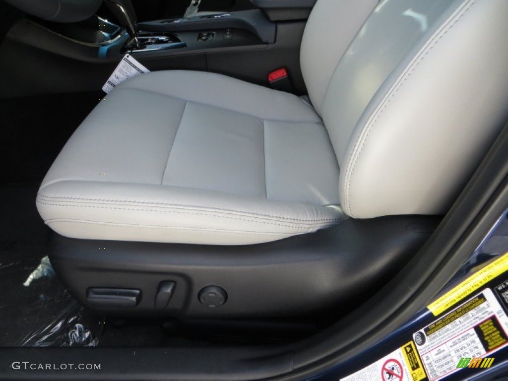 2013 Avalon XLE - Nautical Blue Metallic / Light Gray photo #27