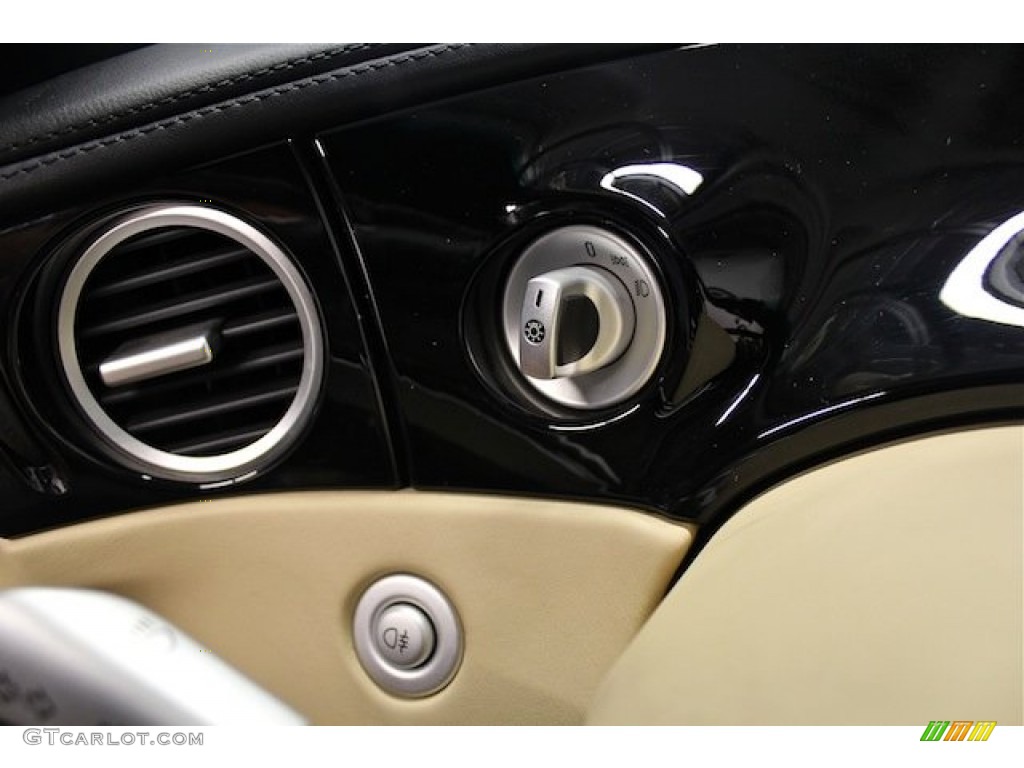 2002 BMW Z8 Roadster Controls Photo #84898094