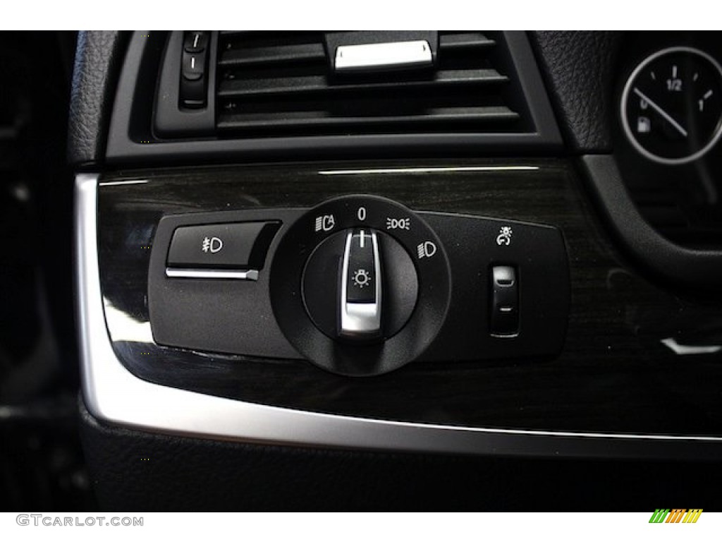 2011 BMW 5 Series 535i Sedan Controls Photo #84899006