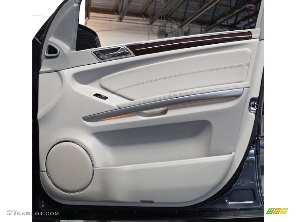 2010 Mercedes-Benz GL 450 4Matic Dark Ash/Ash Door Panel Photo #84899917
