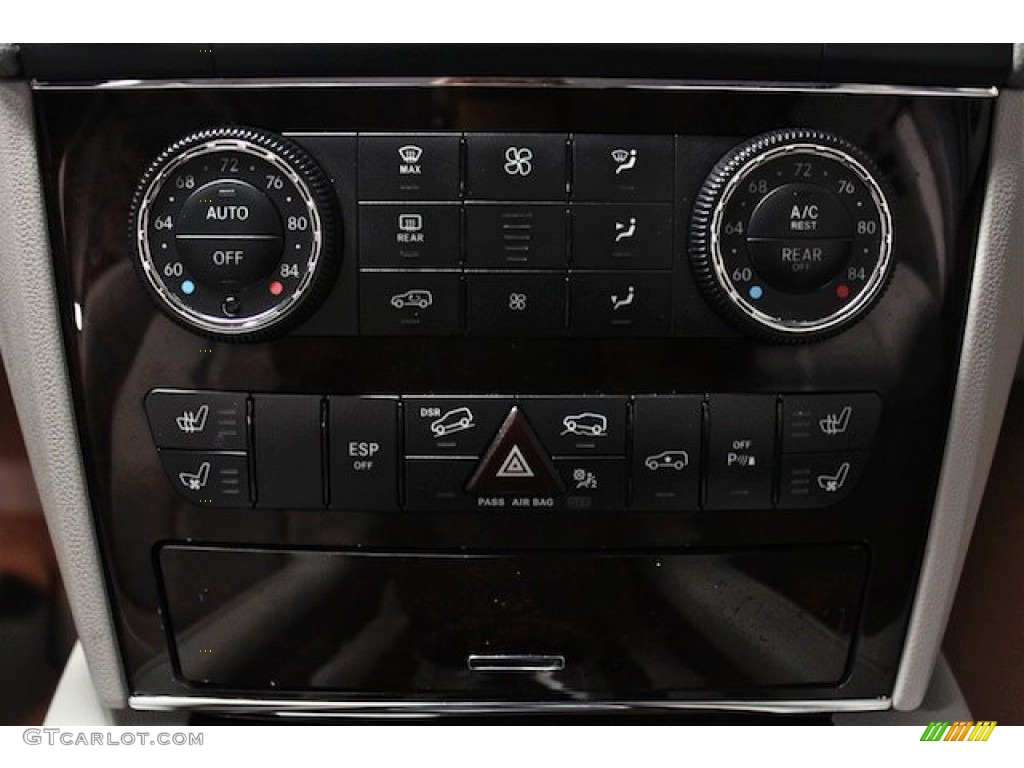 2010 Mercedes-Benz GL 450 4Matic Controls Photo #84900200