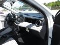 Super White - RAV4 LE Photo No. 19