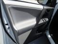 Super White - RAV4 LE Photo No. 22