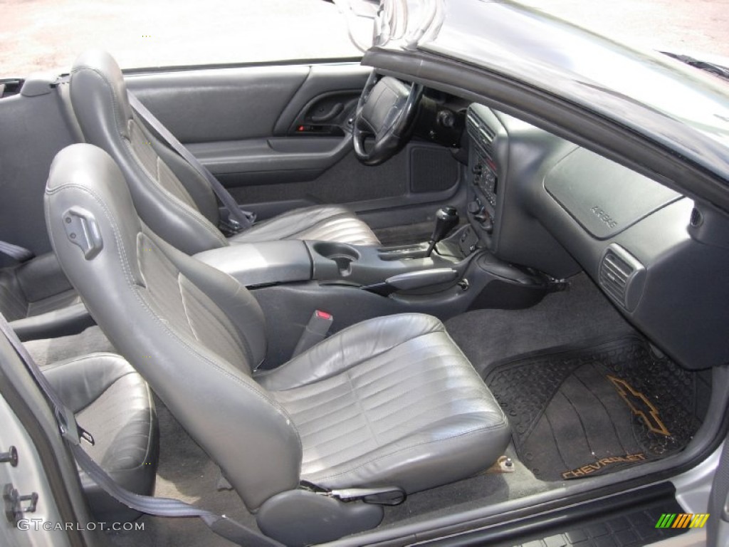 1997 Chevrolet Camaro Z28 Convertible Front Seat Photo #84903094