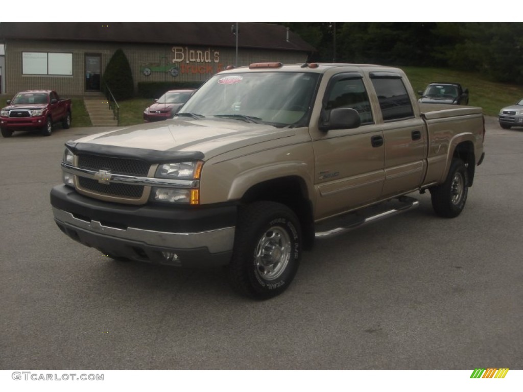 2004 Silverado 2500HD LT Crew Cab 4x4 - Sandstone Metallic / Tan photo #6