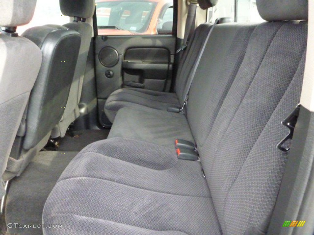 2005 Ram 1500 SLT Quad Cab 4x4 - Black / Dark Slate Gray photo #11