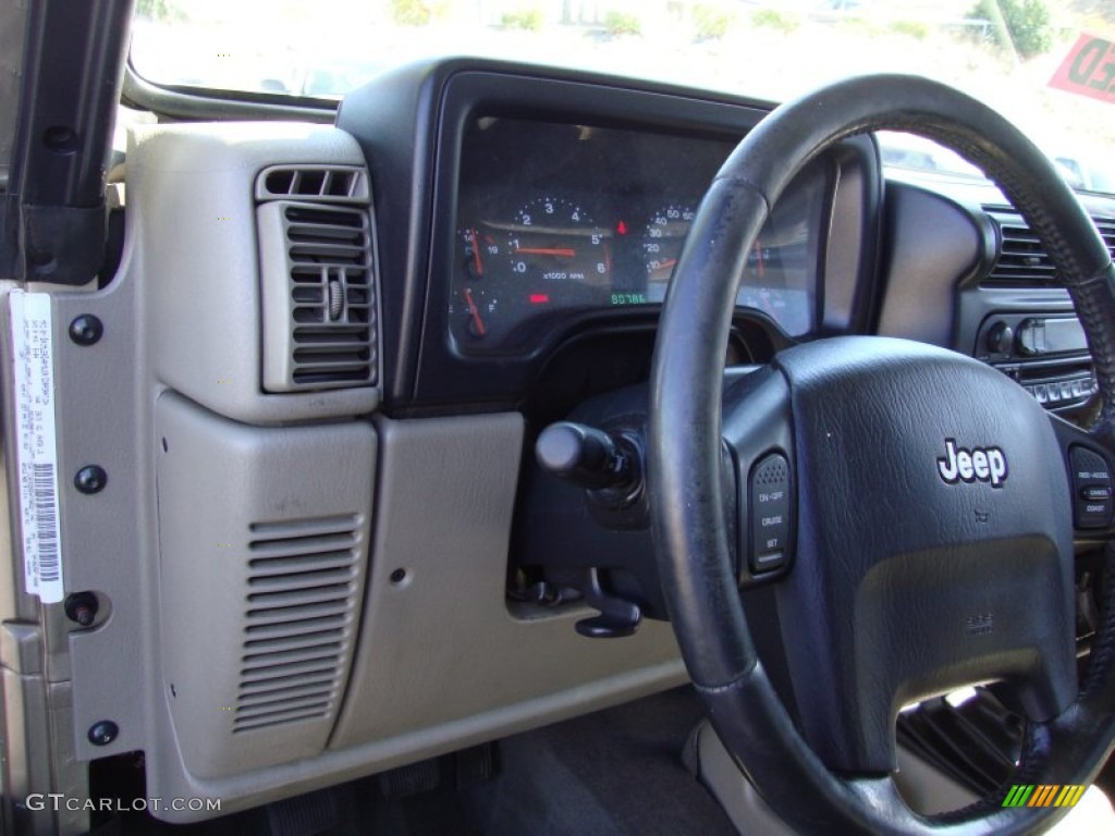 2004 Wrangler X 4x4 - Light Khaki Metallic / Khaki photo #10