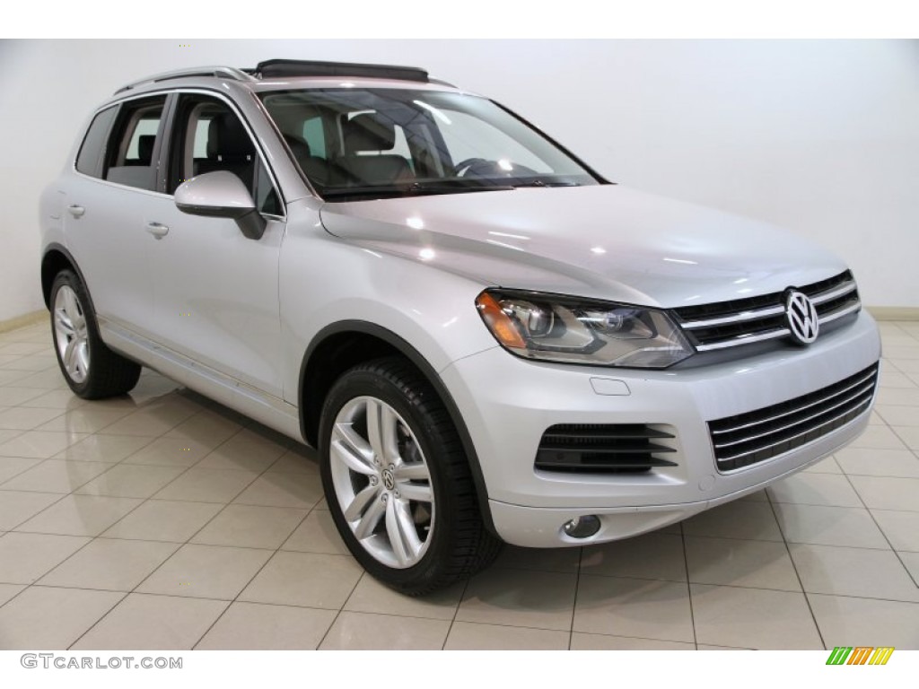 2011 Touareg TDI Sport 4XMotion - Cool Silver Metallic / Black Anthracite photo #1