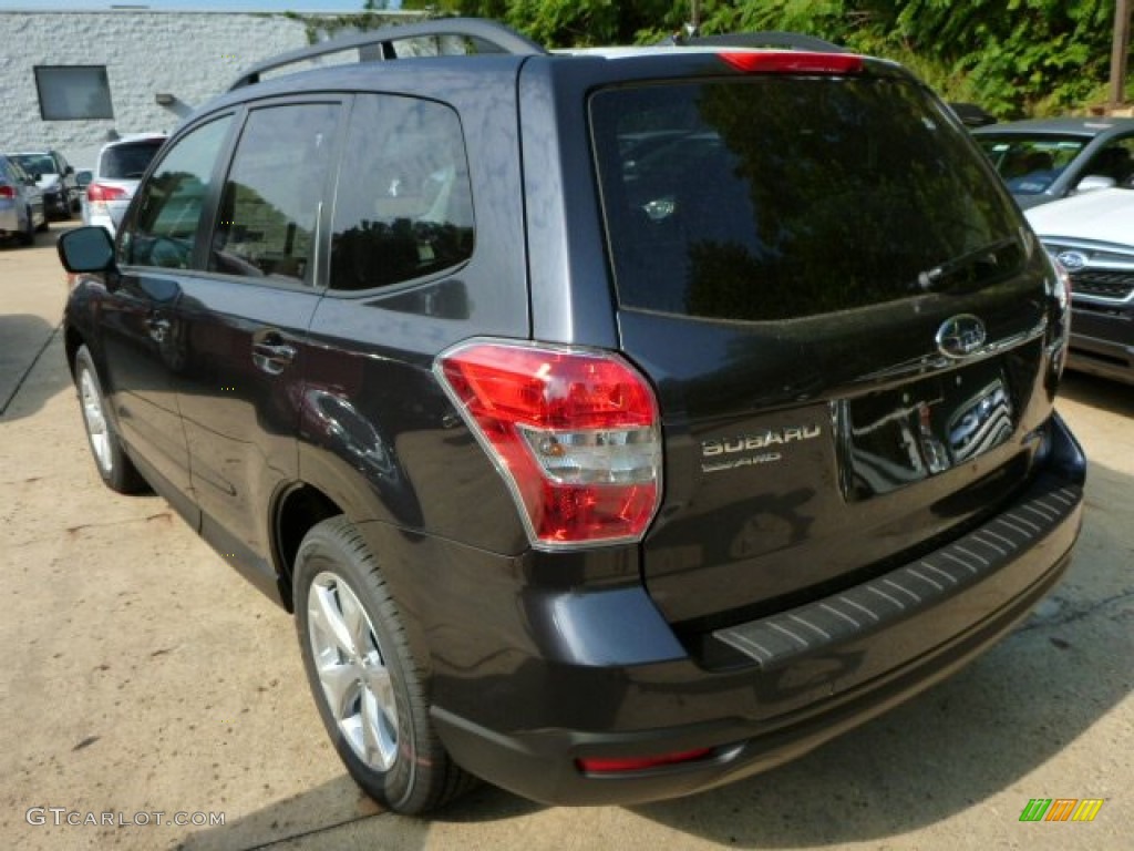 2014 Forester 2.5i Premium - Dark Gray Metallic / Platinum photo #2