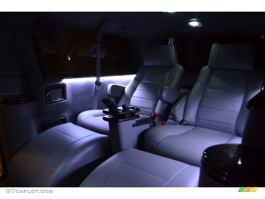2005 Excursion XLT - Black / Medium Flint photo #13