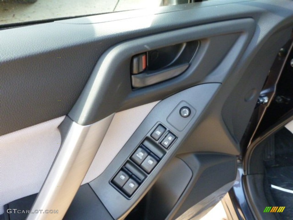 2014 Forester 2.5i Premium - Dark Gray Metallic / Platinum photo #14