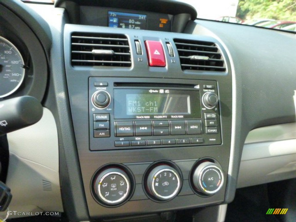2014 Forester 2.5i Premium - Dark Gray Metallic / Platinum photo #18