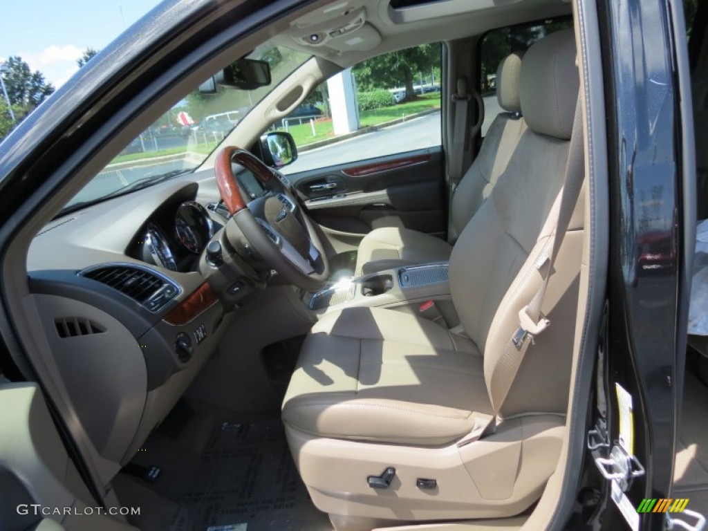 2014 Chrysler Town & Country Limited Front Seat Photo #84910669