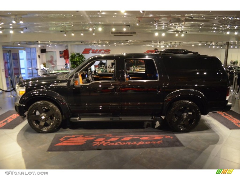 2005 Excursion XLT - Black / Medium Flint photo #29