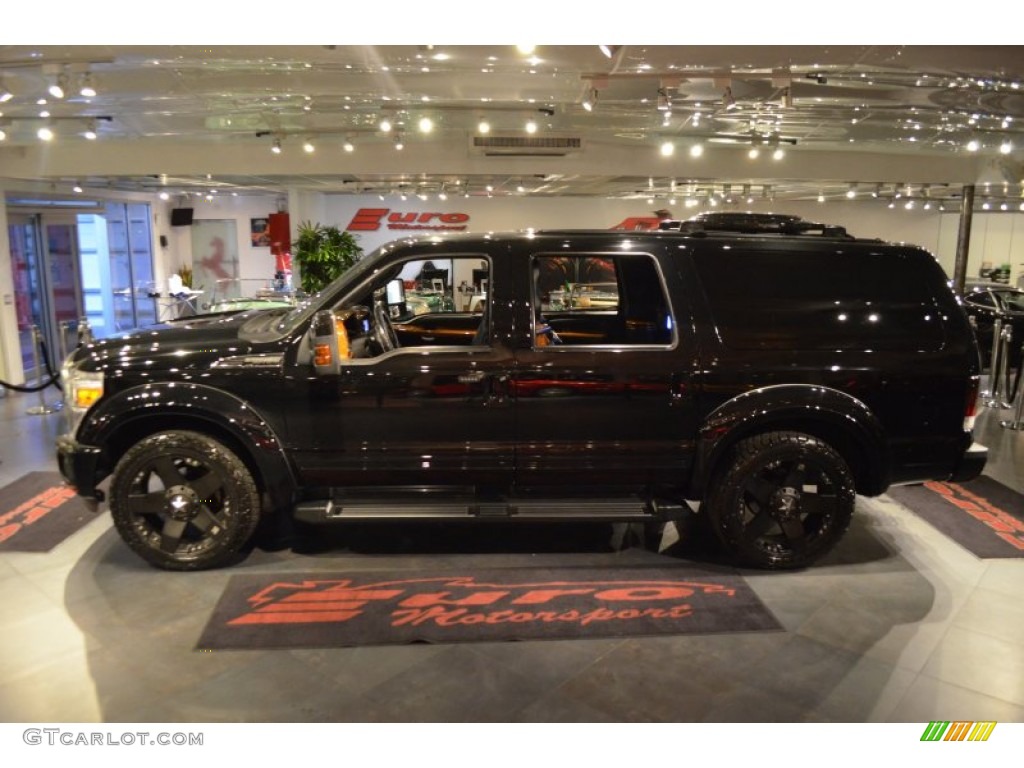 2005 Excursion XLT - Black / Medium Flint photo #30