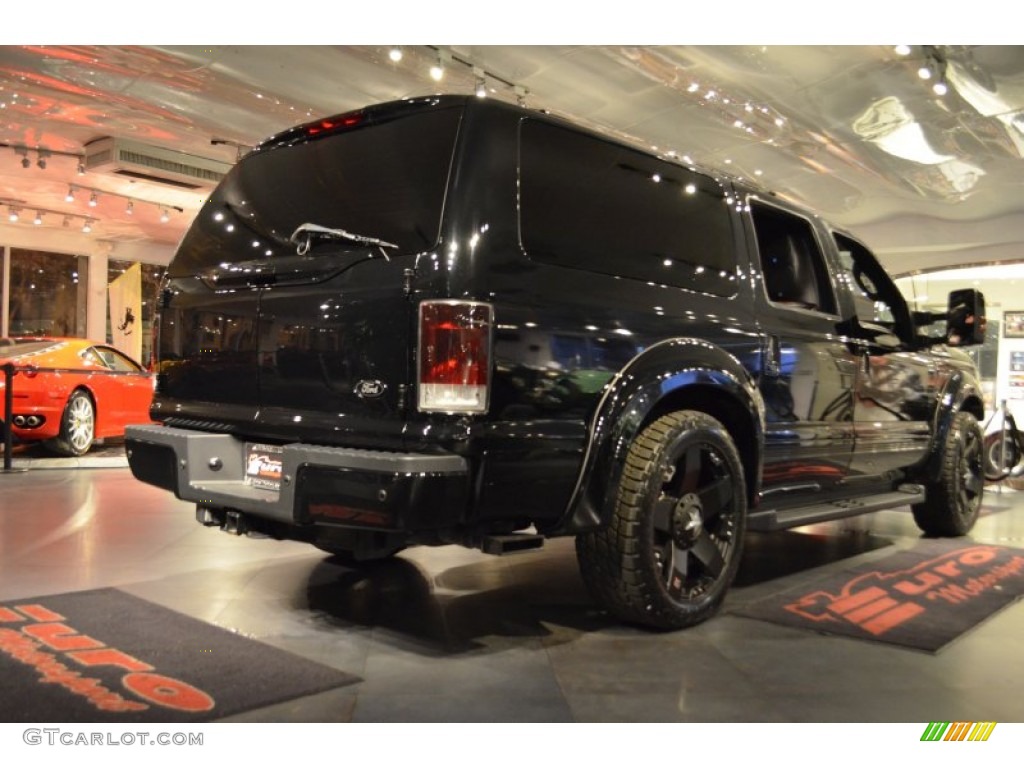 2005 Excursion XLT - Black / Medium Flint photo #40