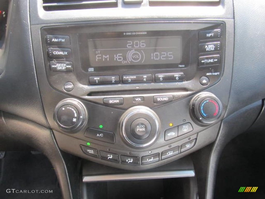 2004 Honda Accord EX Coupe Controls Photo #84913930
