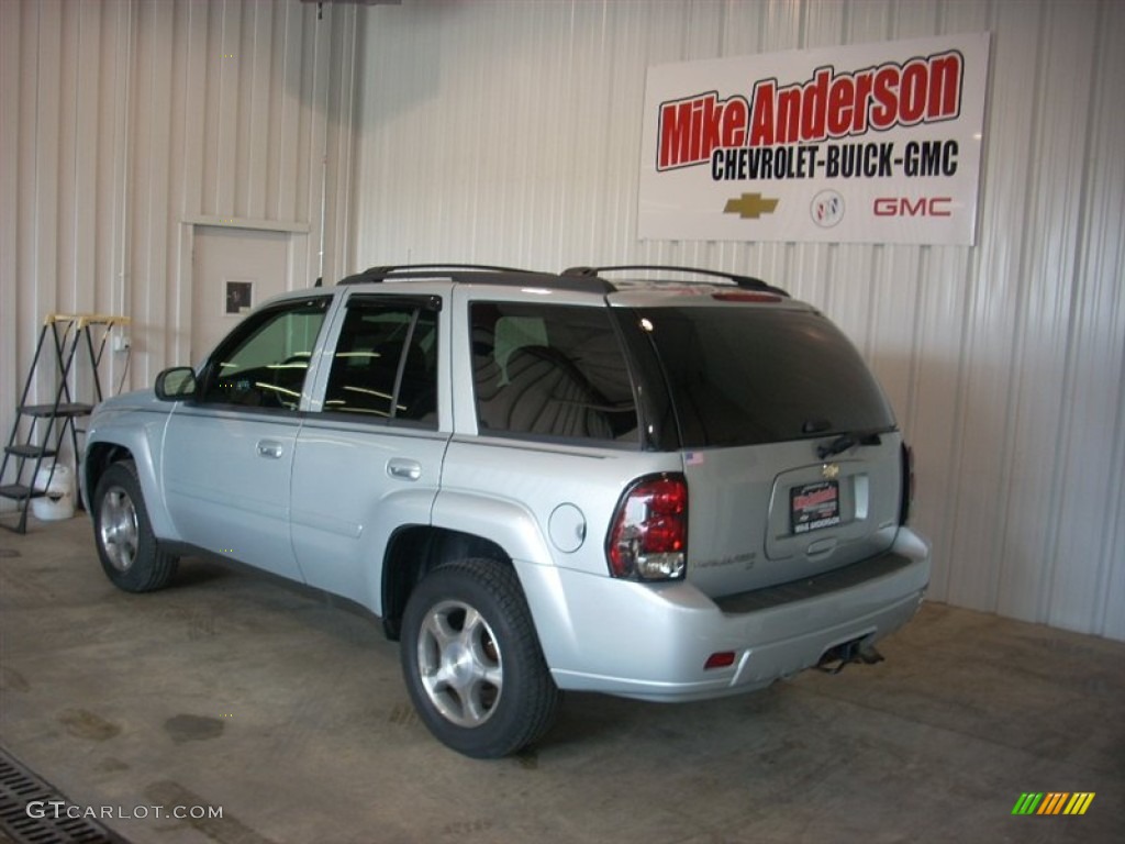 2008 TrailBlazer LT 4x4 - Moondust Metallic / Light Gray photo #3