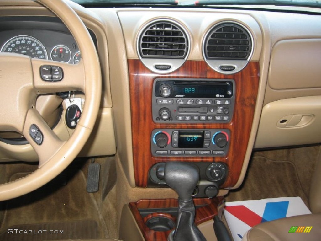 2003 Envoy SLT 4x4 - Polo Green Metallic / Light Oak photo #5