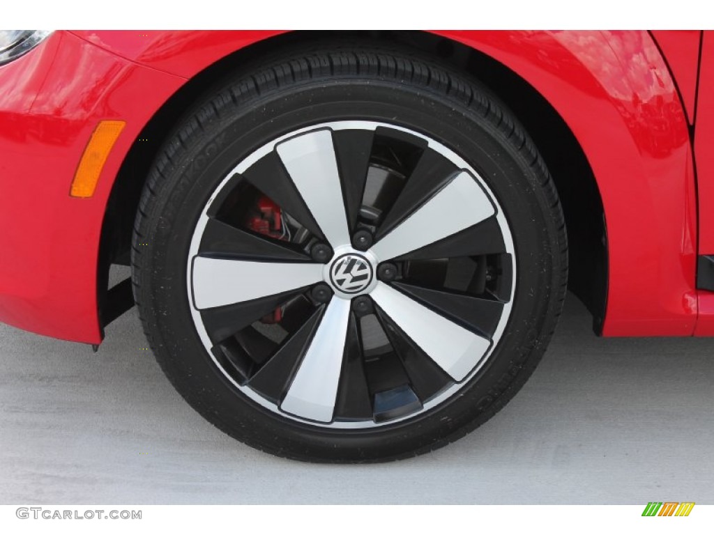 2013 Volkswagen Beetle Turbo Convertible Wheel Photo #84918703