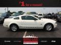 Performance White 2009 Ford Mustang V6 Coupe