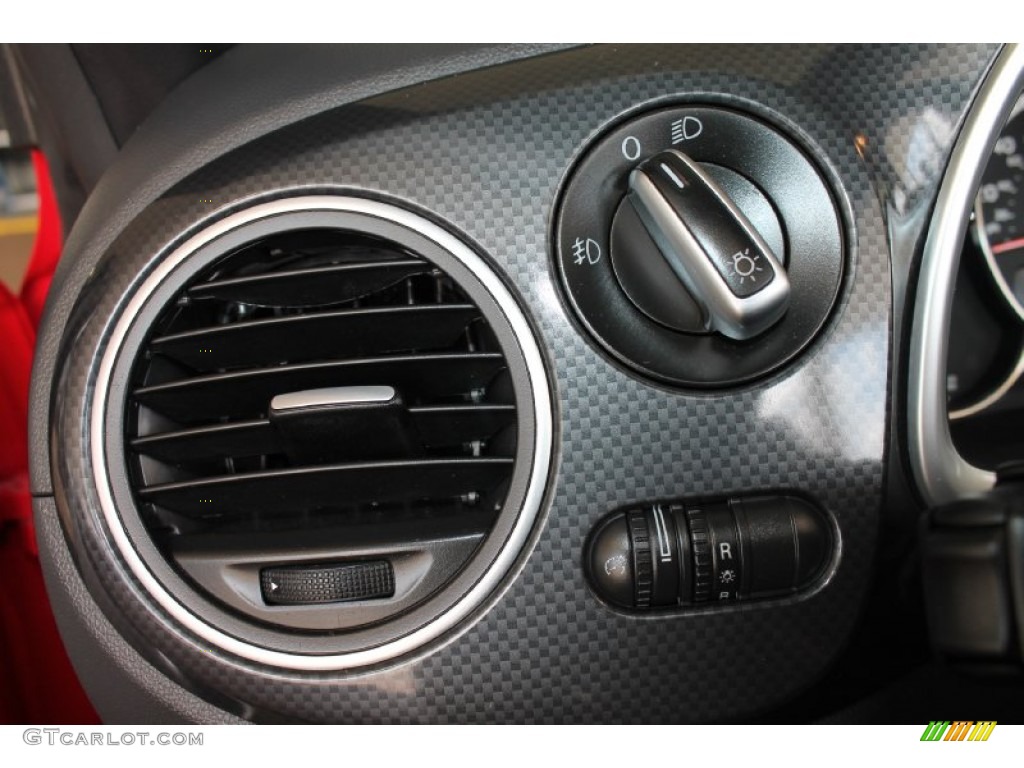 2013 Volkswagen Beetle Turbo Convertible Controls Photos