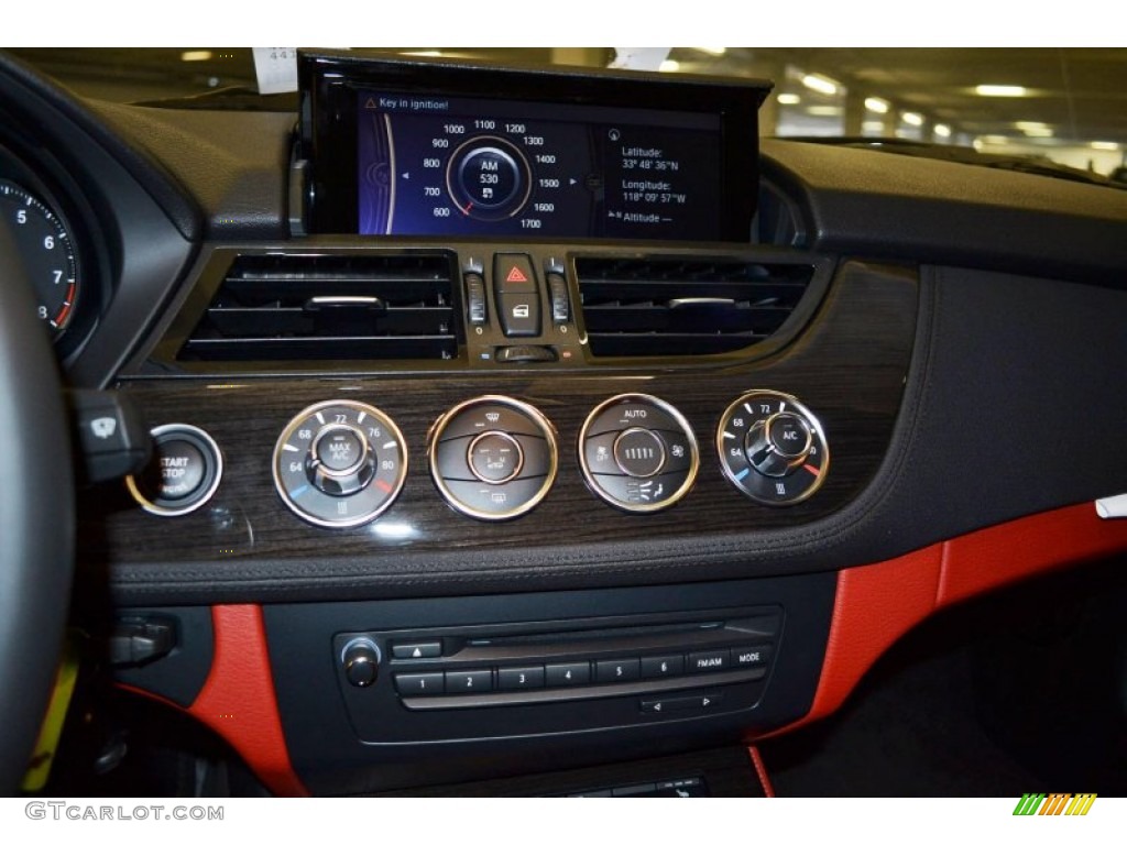 2014 BMW Z4 sDrive28i Controls Photo #84919583