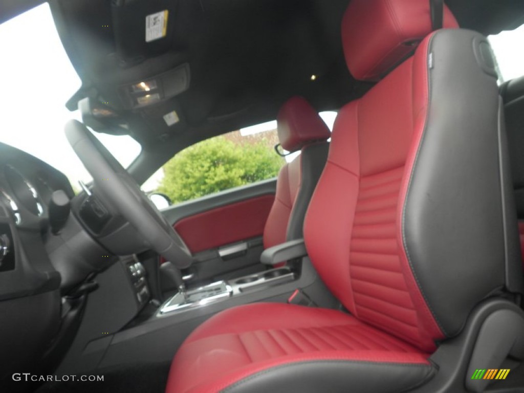 2014 Dodge Challenger R/T Front Seat Photo #84921496