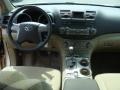 Sandy Beach Metallic - Highlander V6 4WD Photo No. 9