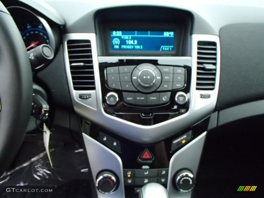 2014 Cruze LT - Crystal Red Tintcoat / Jet Black photo #16