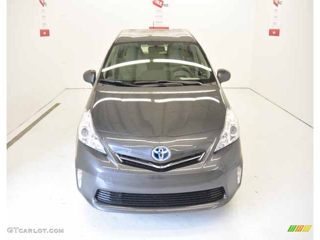 2013 Prius v Three Hybrid - Magnetic Gray Metallic / Misty Gray photo #2